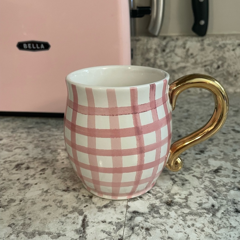 Pink gingham coffee mug
